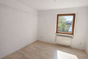Lichtdurchflutete 3-Zimmer Etagenwohnung in Salem mit idyllischem Balkonblick und Carpot – Franz-Beer-Weg 7, 88682 Salem – Vorschaubild 3