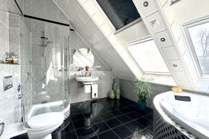 Traumhafte 3-4 Zimmer - Maisonettewohnung mit zwei sonnigen Dachterrassen, Nähe Adenauer Weiher – Die vollständige Adresse der Immobilie erhältst du vom Anbieter., 50933 Müngersdorf, Köln – Vorschaubild 14