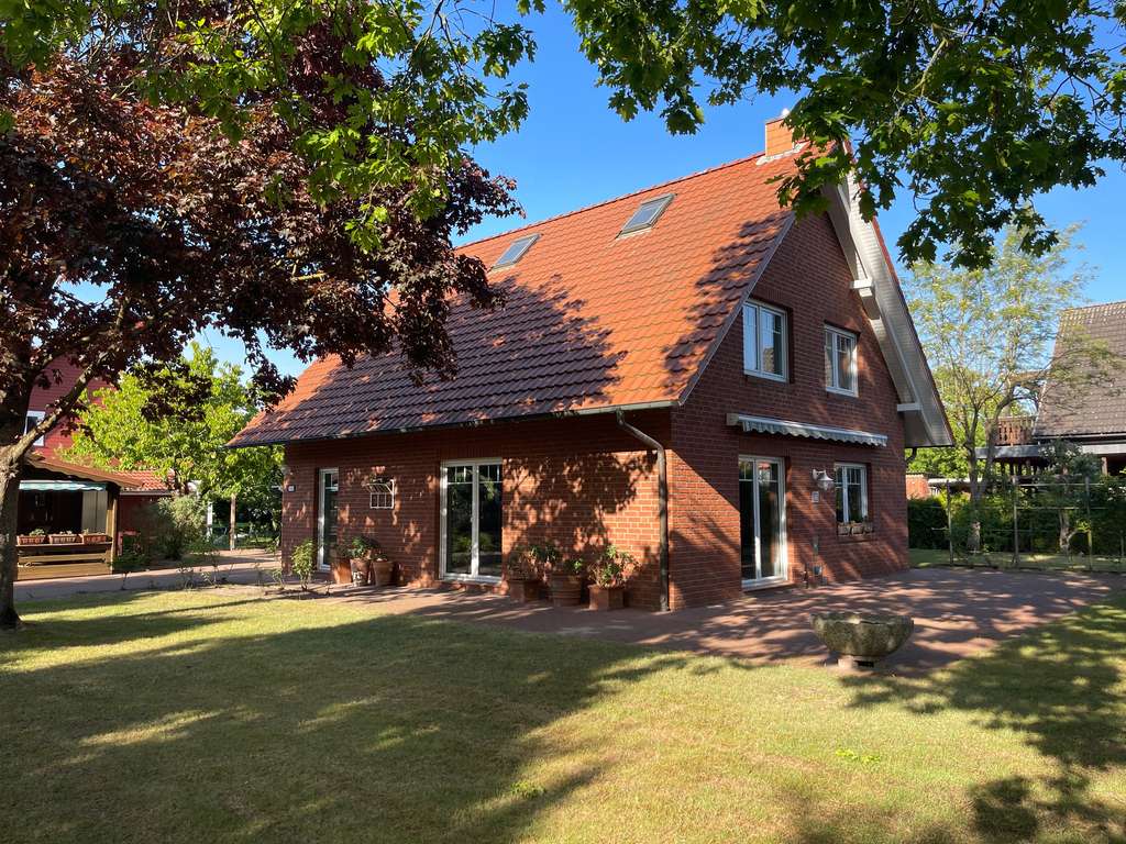 *** Einziehen & Wohlfühlen *** Viebrockhaus in Traumlage mit Doppelgarage ***