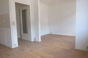 Hier wird saniert - 2 Raum Wohnung im Zentrum – Fronstraße 16, 4720 Döbeln – Vorschaubild 5