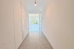 Helle Vier-Zimmer-Wohnung mit Küche, Stellplatz und Loggia am Stadtwerder – Die vollständige Adresse der Immobilie erhältst du vom Anbieter., 28199 Alte Neustadt, Bremen – Vorschaubild 8