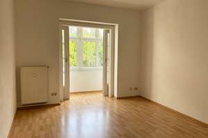 Conradstraße: helle 2-Zi-Whg. mit Wohnwintergarten und großer Küche