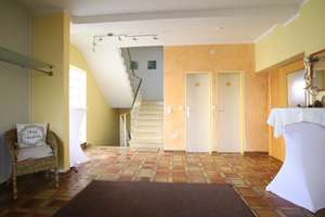 Gemeindehaus mit zwei Wohnungen und potenzieller Nutzfläche – Die vollständige Adresse der Immobilie erhältst du vom Anbieter., 90552 Röthenbach an der Pegnitz – Vorschaubild 2