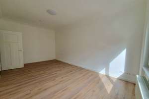 S-West - Neu renoviert! Große 3-Zimmer-WHG mit EBK u. kleinem Balkon 2.OG – Reinsburgstr. 150, 70197 Rotebühl, Stuttgart – Vorschaubild 22