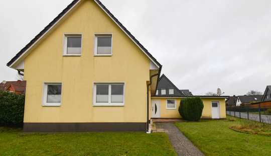 Bild von Großes Eckgrundstück mit schönem Einfamilienhaus in Wiemersdorf