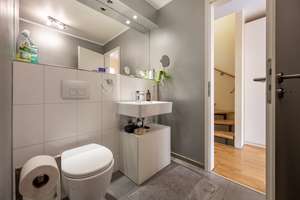 Modernes Reihenmittelhaus mit zwei TG-Stellplätzen in Neuehrenfeld – Die vollständige Adresse der Immobilie erhältst du vom Anbieter., 50825 Neuehrenfeld, Köln – Vorschaubild 33