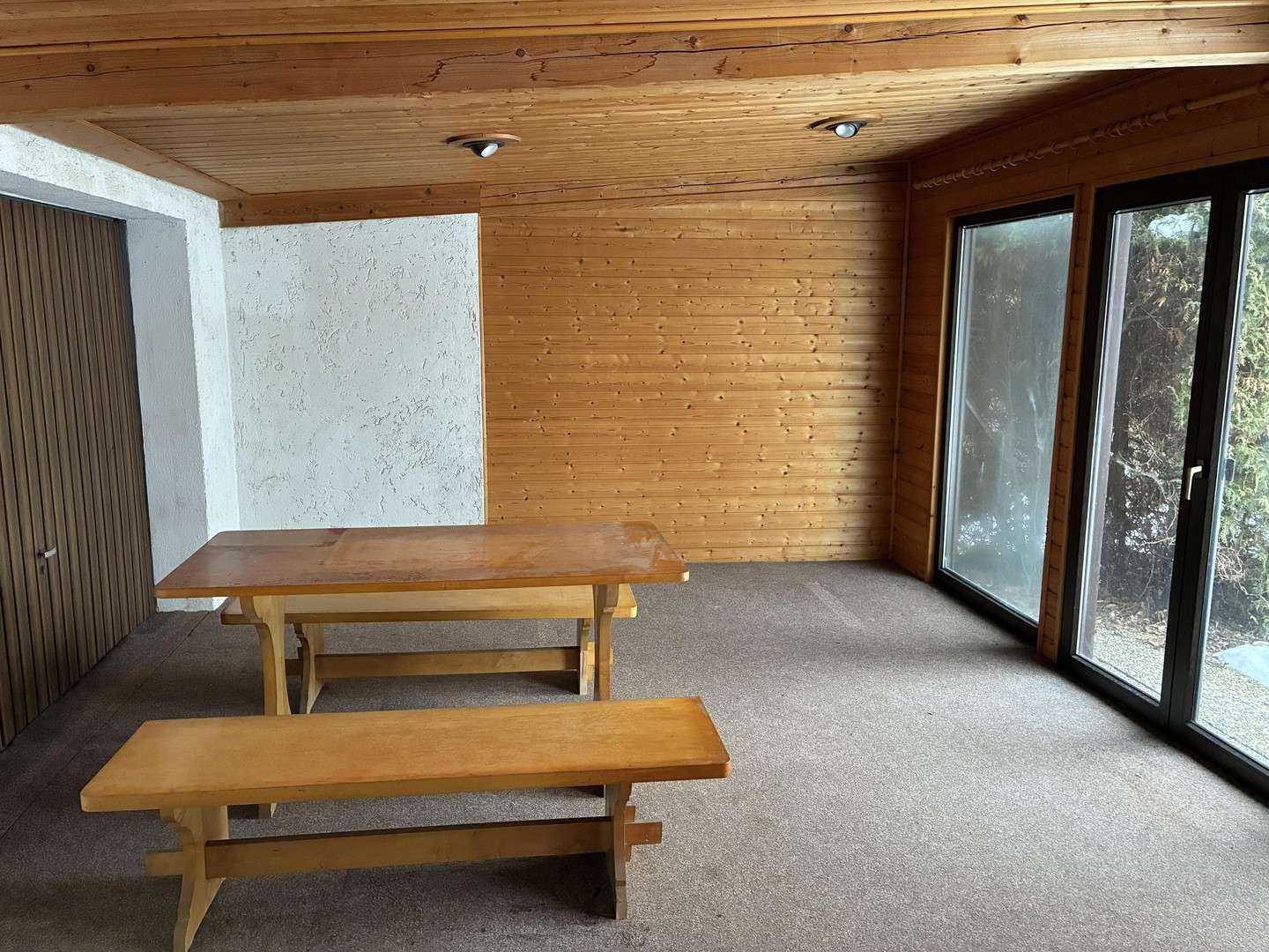 Immobilie in Markt Erlbach - Einfamilienhaus mit Balkon, Keller, 2 Garagen, 3 Carports und Hobbyraum (346 m² Wohn- u. Nutzfläche) - Bild 0