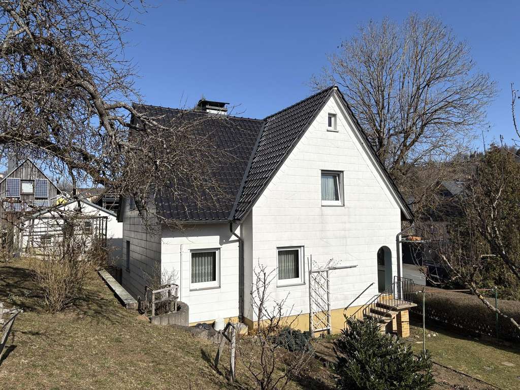 Immobilie in Geroldsgrün - Einfamilienhaus in Geroldsgrün OT Langenbach - Bild 1