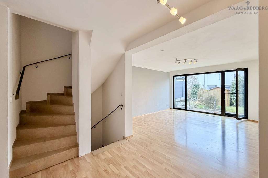 Immobilie in Brunn - Gepflegtes Reihenmittelhaus mit Garten, Balkon und viel Potenzial! - Bild 1