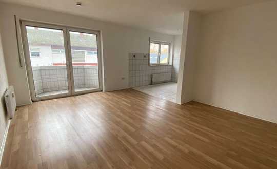 attraktive 2 Zimmer Wohnung mit Balkon in Mundenheim