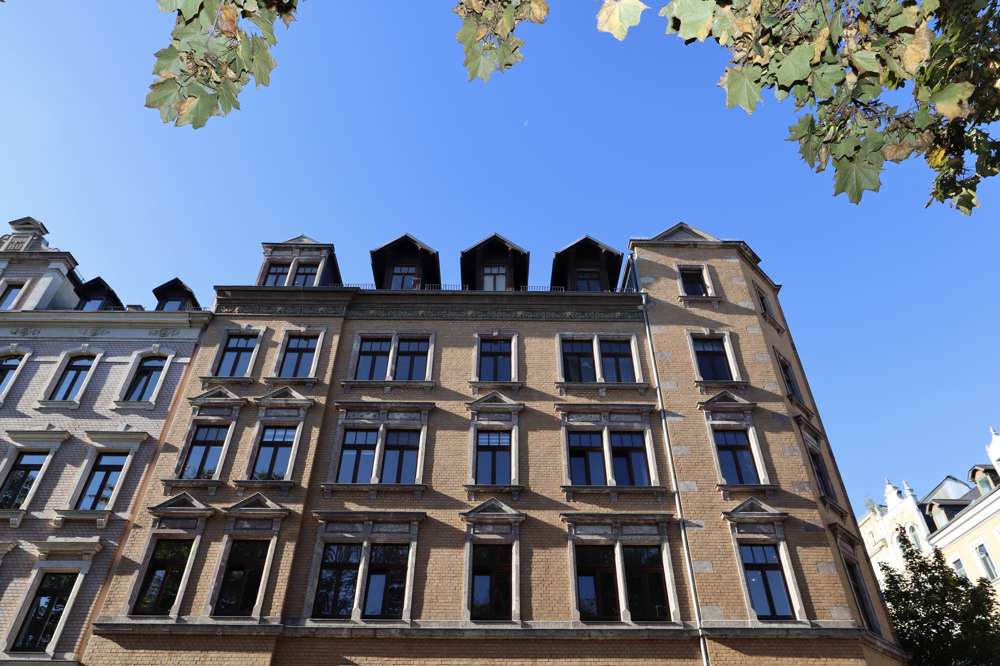 Eigentumswohnung • in Schloßchemnitz • 2 Zimmer • Dachgeschoss • sanieren • leerstehend • kaufen!, Chemnitz – Bild 3