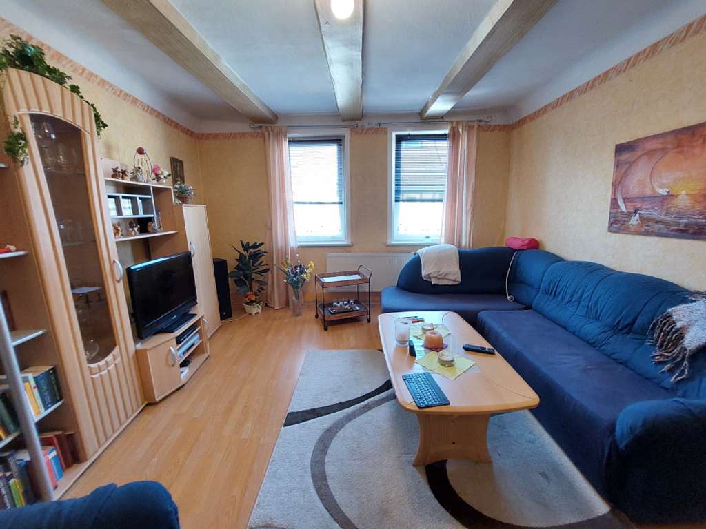 Immobilie in Dransfeld - Dransfeld: Bezugsfreies Mehrfamilienhaus mit 3 Wohneinheiten für Eigenbedarf und Kapitalanlage - Bild 2