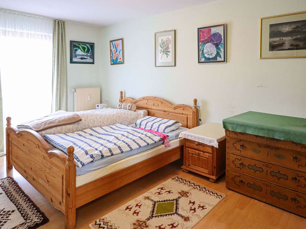 Immobilie in Peißenberg - Gepflegte 3-Zimmer-Etagenwohnung mit sonnigem Balkon, Tiefgaragenstellplatz und Aufzug - Bild 4