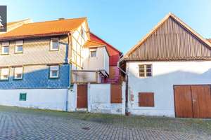 Eingekuschelt im Dorf: Haus mit Scheune, Garage und Hofgefühl – Große Straße 24, 38822 Aspenstedt – Vorschaubild 1