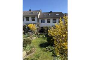 Schönes Stadthaus mit Entwicklungspotential in Kiel-Hasseldieksdamm – Die vollständige Adresse der Immobilie erhältst du vom Anbieter., 24109 Hasseldieksdamm, Kiel – Vorschaubild 14