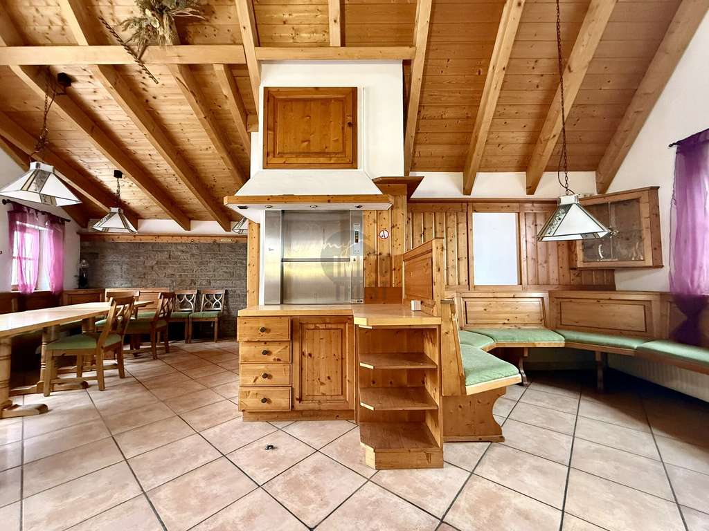 Immobilie in Güntersleben - HANDWERKERTRAUM MIT WERKSTATT, KELLER & GENEHMIGTEM UMBAUPOTENZIAL – WERKZEUG RAUS, ZUKUNFT REIN! - Bild 1