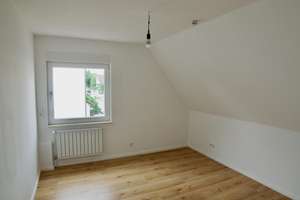 Traumhafte Doppelhaushälfte | Garten | Wallbox | klimatisiertes Dachstudio | 133 m2 | Köhlerberg – Köhlerbergstraße 28, 38440 Köhlerberg, Wolfsburg – Vorschaubild 12
