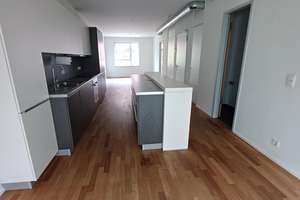 Courtagefrei! Loftartige 3-Zimmer-Wohnung mit Gästeappartement