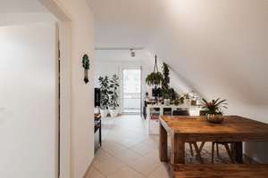 Zentral, ruhig, grün - Modernisierte Dachwohnung mit Loggia und Garage! – Die vollständige Adresse der Immobilie erhältst du vom Anbieter., 68199 Neckarau, Mannheim – Vorschaubild 5