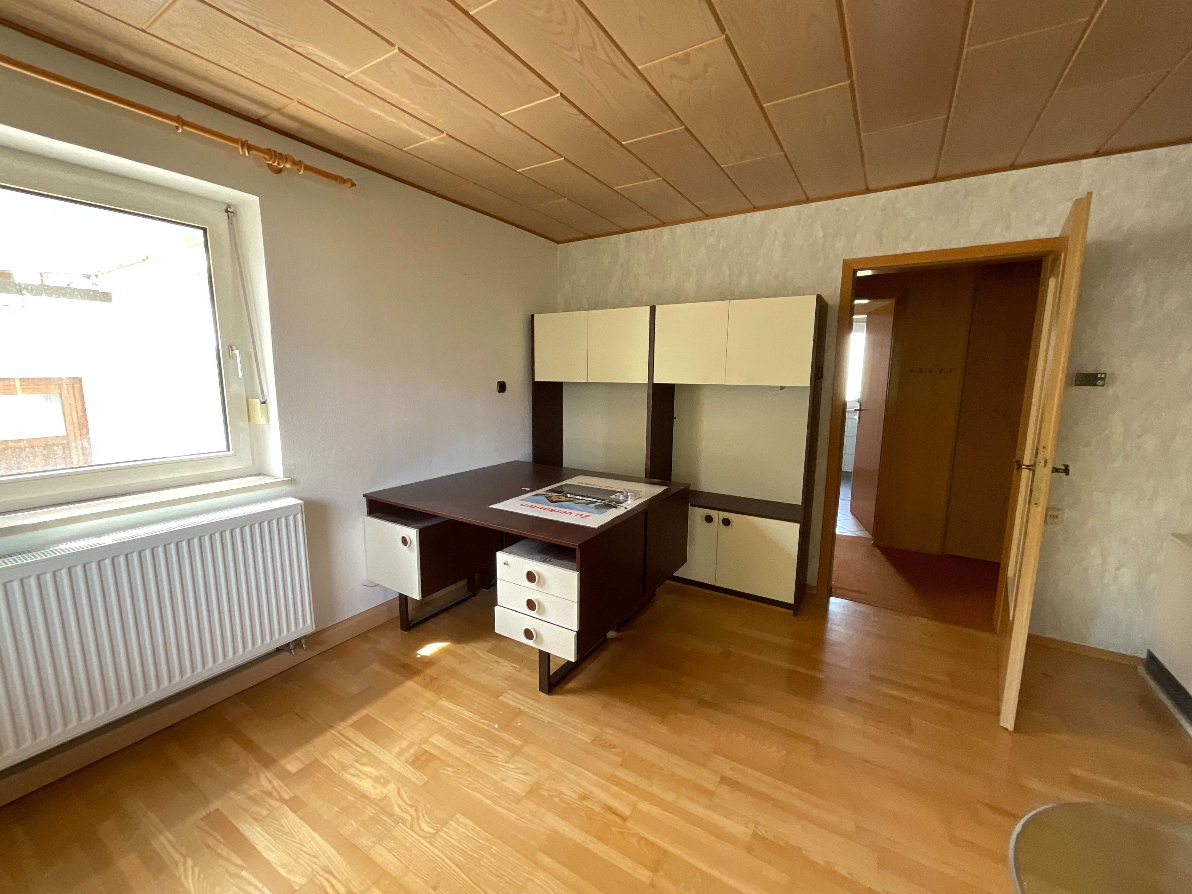 Immobilie in Kempten (Allgäu) - Sofort frei! Großzügige DHH mit Garten und NG, nur wenige min. zum Zentrum! - Bild 0