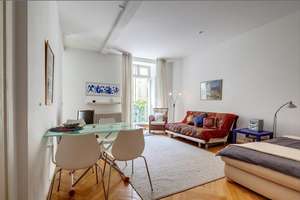 Möbliert: Gemütliche Altbauwohnung in Bestlage mieten – Die vollständige Adresse der Immobilie erhältst du vom Anbieter., 80469 Angerviertel, München – Vorschaubild 2