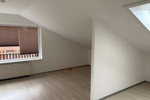 2-Zimmer-Dachgeschosswohnung mit Balkon  – Die vollständige Adresse der Immobilie erhältst du vom Anbieter., 30826 Garbsen – Vorschaubild 3
