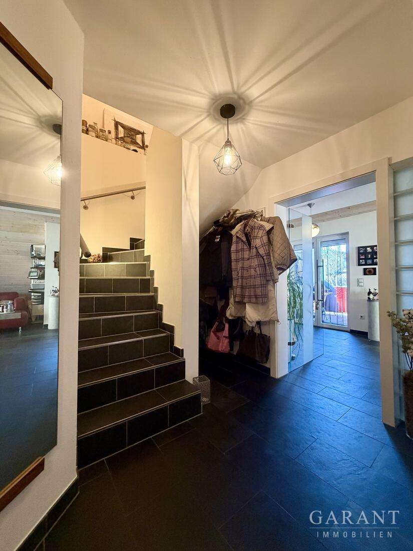 Immobilie in Kumhausen - Renovierte 3 Zimmer-Maisonette-Wohnung mit Balkon in Preisenberg - Bild 0