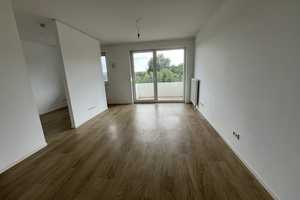 1 Zimmer mit Balkon - Keine WBS Vermietung – Cecilienstraße 197, 12683 Berlin – Vorschaubild 6