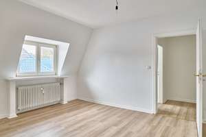 Helle 2-Zimmer-DG-Wohnung in zentraler Lage – 67 m² – Körnerstr 1b, 33602 Mitte, Bielefeld – Vorschaubild 2