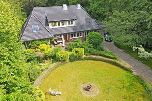 Park-Villa in Volksdorf mit direktem Zugang zu den Teichwiesen – Die vollständige Adresse der Immobilie erhältst du vom Anbieter., 22359 Volksdorf, Hamburg – Vorschaubild 17