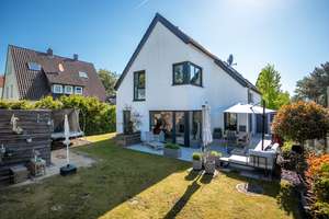Bielefeld-Quelle: Neuwertig, hell, offen, modern - hochwertig leben im Einfamilienhaus auf 175 m²! – Die vollständige Adresse der Immobilie erhältst du vom Anbieter., 33649 Brackwede, Bielefeld – Vorschaubild 2