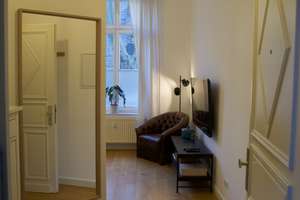Altbau / Urban / Möbliert : 1,5-Zimmer-Wohnung in Pempelfort – Schirmerstrasse 51, 40211 Pempelfort, Düsseldorf – Vorschaubild 3