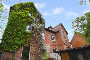 Geräumige Doppelhaushälfte in super Lage von Bad Salzdetfurth – Die vollständige Adresse der Immobilie erhältst du vom Anbieter., 31162 Bad Salzdetfurth – Vorschaubild 2