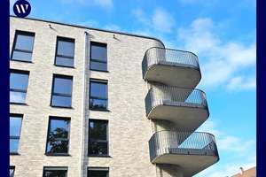 Erstbezug: Helle 3 Zimmer mit Balkon, Einbauküche, Echtholz-Parkett, Bad mit Walk-In-Dusche, Aufzug