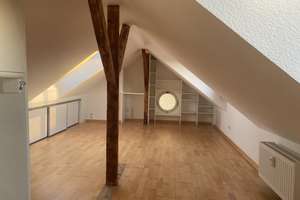 Lichtdurchflutete Dachgeschosswohnung in Derendorf inkl. Stellplatz im Hof – Barbarastraße 10, 40476 Derendorf, Düsseldorf – Vorschaubild 12