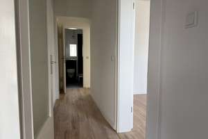 Sanierte drei Zimmer Obergeschosswohnung, gemeinschaftlicher Garten & Scheune – Die vollständige Adresse der Immobilie erhältst du vom Anbieter., 37697 Lauenförde – Vorschaubild 6