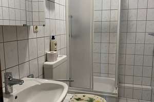 vermietet wird eine 2 Zimmer-Wohnung mit Balkon in zentraler Lage in Wuppertal Wichlinghausen – Freiheitstraße 63, 42277 Oberbarmen, Wuppertal – Vorschaubild 2