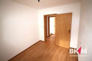 Doppelhaushälfte mit Einliegerwohnung – modernisiert & zentral – Die vollständige Adresse der Immobilie erhältst du vom Anbieter., 72764 Reutlingen-Mitte, Reutlingen – Vorschaubild 11