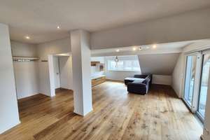 Exklusive 4,5 Zimmer-Wohnung (125 m²) mit Balkon, Stauraum & Panoramablick in Nagold-Lemberg – Uhlandstraße 17, 72202 Nagold – Vorschaubild 5