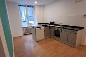 Wohnen mit Charakter: Zweizimmerwohnung in einem Altbau in Köln – Lindenstraße 15, 50674 Neustadt/Süd, Köln – Vorschaubild 3