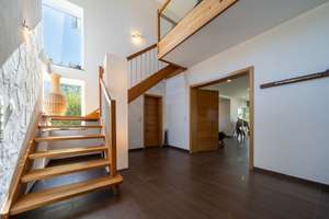 Exklusives Familienhaus mit Galerie und sonniger Terrasse – Die vollständige Adresse der Immobilie erhältst du vom Anbieter., 35085 Ebsdorfergrund – Vorschaubild 12