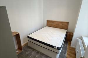 Design trifft Altbaucharme: Voll möblierte 2-Zimmer-Wohnung im Herzen Frankfurts – 60329 Bahnhofsviertel, Frankfurt am Main – Vorschaubild 5