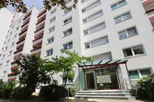 GROSSZÜGIGE & SONNIGE WEST-LOGGIA - MIT AUFZUG - ZUR ZEIT VERMIETET – Wittenauer Str. 5 gg, 13435 Wittenau, Berlin – Vorschaubild 12