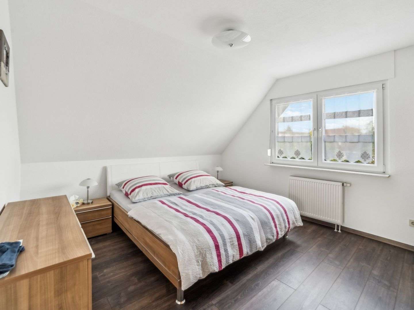 Immobilie in Krostitz - ERBBAURECHT: Charmantes Einfamilienhaus mit Einliegerwohnung in begehrter Siedlungslage von Krostitz - Bild 1