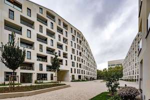 Helles 3-Zimmer-Apartment mit Balkon in München