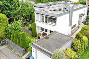 Erholung PUR in der WOHNKUR * modernisierter Hanglagen-Bungalow mit hochwertiger Ausstattung