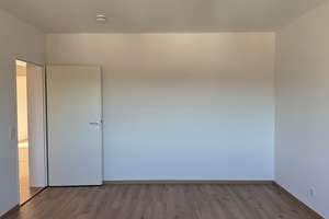 Wohnen im Grünen! 3-Zimmer-Wohnung mit Balkon in Wuppertal-Ronsdorf – Edmund-Strutz-Weg 17, 42369 Ronsdorf, Wuppertal – Vorschaubild 4