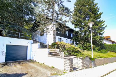 Seltene Gelegenheit im Steinbergviertel–charmantes Einfamilienhaus mit großem Grundstück & Panorama