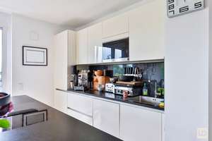 Modern wohnen im IN-TOWER – stilvolle 3 ZKB, EBK, Holzböden, TG, Balkon, Aufzug, IN-Nordbahnhof – 85049 Nordwest, Ingolstadt – Vorschaubild 4