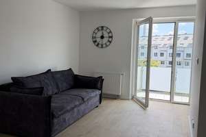 Frisch sanierte möblierte 1,5-Zimmer-Wohnung mit Balkon und Garage – Die vollständige Adresse der Immobilie erhältst du vom Anbieter., 81371 Sendlinger Feld, München – Vorschaubild 1